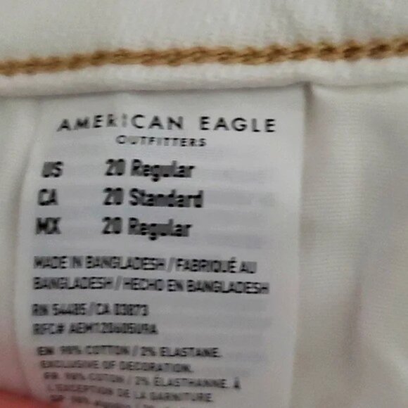 HOST PICK NWOT American Eagle Trendy Boho Chic Off White Wide Leg Cropped Jeans - Picture 14 of 15